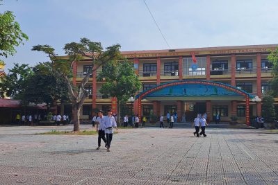 Học sinh khối 9 trường THCS Hòa Hậu- xã Nam Lý rộn ràng trong ngày tựu trường, sẵn sàng cho năm học mới!